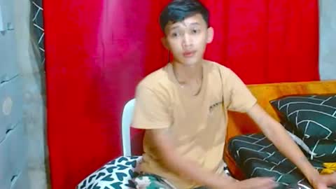 Snapshot of john_zacharyxx chatting on July 21, 6:38 am JohnXxx online show from July 21, 6:38 am