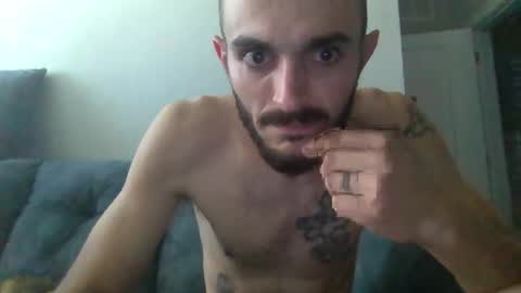 Snapshot of johnjones585121 chatting on April 6, 10:22 pm johnjones585121 online show from April 6, 10:22 pm