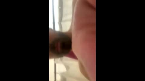 Snapshot of johnlostaglio123 chatting on January 24, 3:43 am johnlostaglio123 online show from January 24, 3:43 am