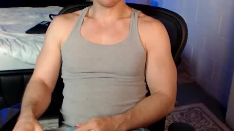 Johnnie Redd online show from April 8, 4:12 am