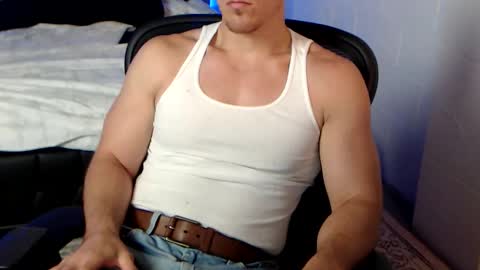 Snapshot of johnnieredd chatting on May 20, 7:09 pm Johnnie Redd online show from May 20, 7:09 pm