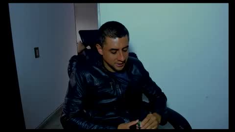 Johnny online show from December 5, 6:59 pm