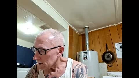 Master online show from April 2, 9:23 pm