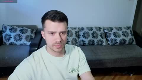 Snapshot of johnnylove21 chatting on May 3, 3:18 pm Johnny online show from May 3, 3:18 pm