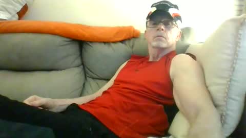 Snapshot of johnnyrocket12345678 chatting on October 26, 2:39 am johnnyrocket12345678 online show from October 26, 2:39 am