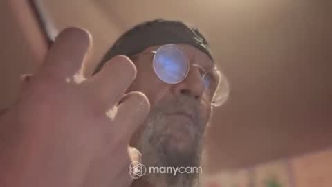 johnnyshung1 online show from December 30, 9:27 am