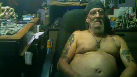 johnnyshung1 online show from September 10, 4:51 pm