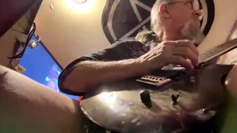 johnnyshung1 online show from March 2, 7:15 am