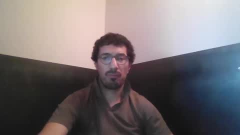 Snapshot of johnparis7575 chatting on May 18, 9:20 pm Johnfrench online show from May 18, 9:20 pm