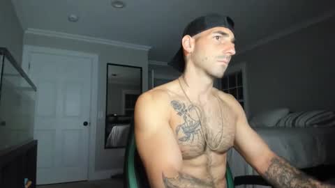 Snapshot of johnprice325 chatting on June 6, 6:40 am johnprice325 online show from June 6, 6:40 am