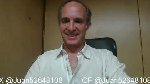 Snapshot of johnq_23 chatting on April 24, 3:36 pm John online show from April 24, 3:36 pm