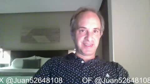 Snapshot of johnq_23 chatting on May 4, 3:13 am John online show from May 4, 3:13 am