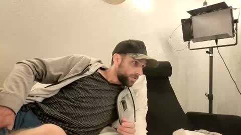 Snapshot of johnryantexas chatting on November 4, 2:54 am Give John Ryan A Thumbs Up online show from November 4, 2:54 am