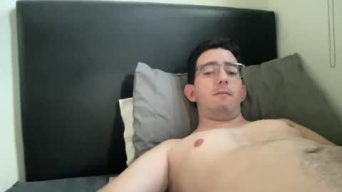 Snapshot of johnukber chatting on April 26, 5:32 pm John Ukber online show from April 26, 5:32 pm