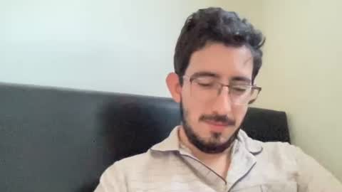 Snapshot of johnukber chatting on May 21, 4:36 pm John Ukber online show from May 21, 4:36 pm