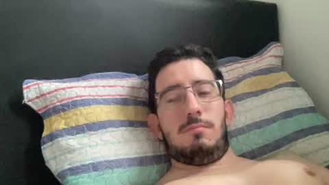 Snapshot of johnukber chatting on July 28, 4:39 pm John Ukber online show from July 28, 4:39 pm
