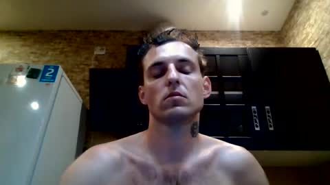 Snapshot of johny_hurdman27 chatting on July 28, 2:24 pm johny27 online show from July 28, 2:24 pm
