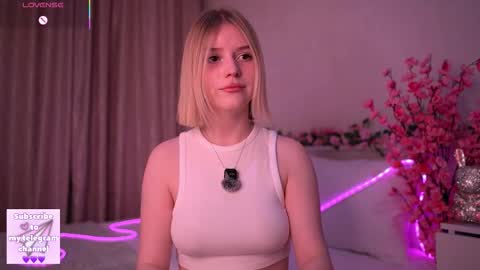 Paula online show from February 16, 9:22 pm