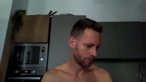 jojo19844 online show from September 11, 8:25 am