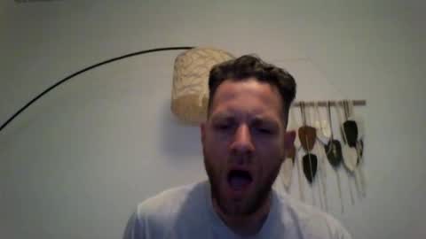 jojo19844 online show from April 1, 6:27 pm