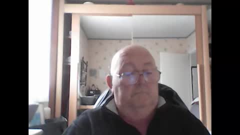 Snapshot of jojo60000529566 chatting on June 8, 7:53 am jojo60000529566 online show from June 8, 7:53 am