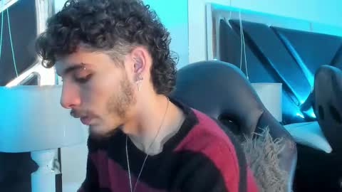 jojobraando online show from December 2, 12:27 am