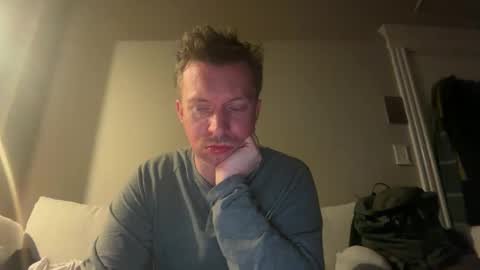 Snapshot of jojohalloran64 chatting on January 14, 3:12 am jojohalloran64 online show from January 14, 3:12 am