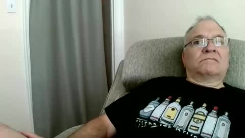 Snapshot of joker5339 chatting on June 6, 4:23 pm joker5339 online show from June 6, 4:23 pm