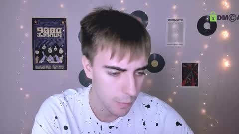 jokester_liam online show from November 19, 9:42 am