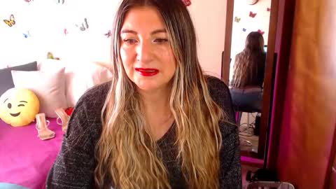 Jolie Mature online show from March 21, 9:18 pm