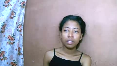 Snapshot of joliekah27 chatting on March 11, 4:43 am joliekah27 online show from March 11, 4:43 am