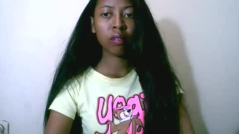 joliekah27 online show from November 12, 8:41 pm