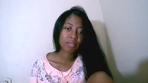 joliekah27 online show from November 14, 11:35 pm