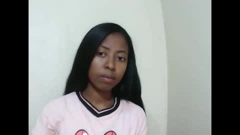 joliekah27 online show from December 14, 8:30 am