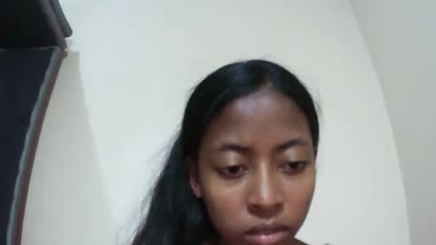 joliekah27 online show from December 16, 10:48 pm