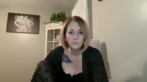 Jolie online show from April 11, 12:59 am