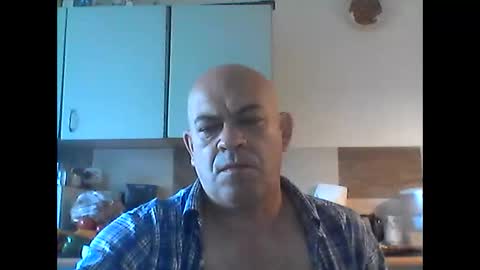 Snapshot of jolmasz30 chatting on April 28, 4:06 am jolmasz30 online show from April 28, 4:06 am