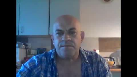 Snapshot of jolmasz30 chatting on May 1, 3:22 am jolmasz30 online show from May 1, 3:22 am