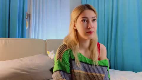 Viola online show from December 15, 11:14 am