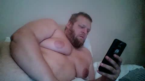 Snapshot of jon603nh chatting on June 25, 11:37 am jon603nh online show from June 25, 11:37 am