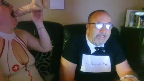 Snapshot of jona51 chatting on May 22, 10:04 pm jona51 online show from May 22, 10:04 pm