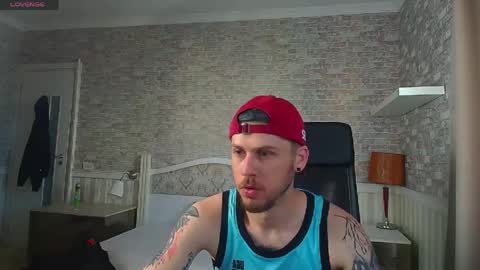Snapshot of jonahshaw chatting on May 27, 4:53 am JonahShaw online show from May 27, 4:53 am