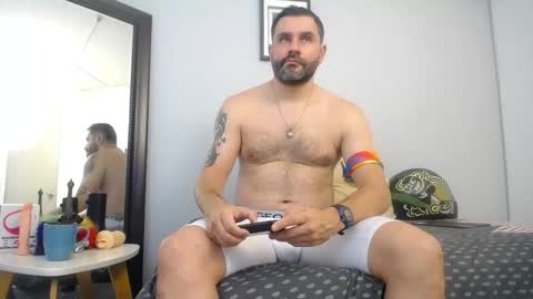  JONAS BEARD  online show from November 17, 7:52 pm