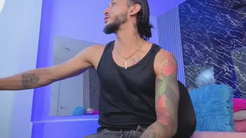 Jonas  online show from April 16, 8:42 pm