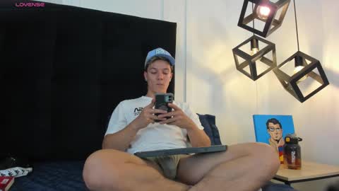 Jonathan Danielss  online show from March 5, 3:18 pm