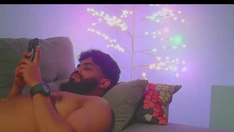 royjon online show from October 18, 2:03 am