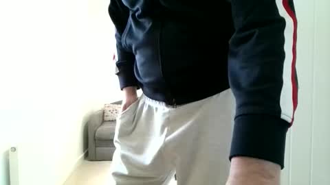 Snapshot of jonburt0n chatting on March 9, 10:30 am Jon online show from March 9, 10:30 am