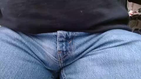 joncpics online show from March 3, 6:25 pm