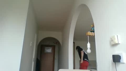 Snapshot of jonhy_merlin chatting on April 23, 2:52 pm jonhy_merlin online show from April 23, 2:52 pm