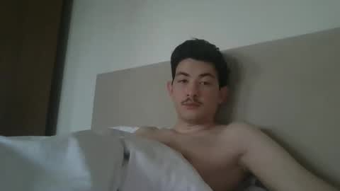 Snapshot of jonhy_merlin chatting on May 15, 3:02 am jonhy_merlin online show from May 15, 3:02 am